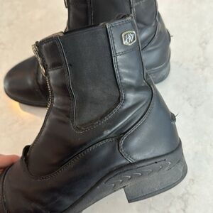 Ovation Paddock Boots Women 7